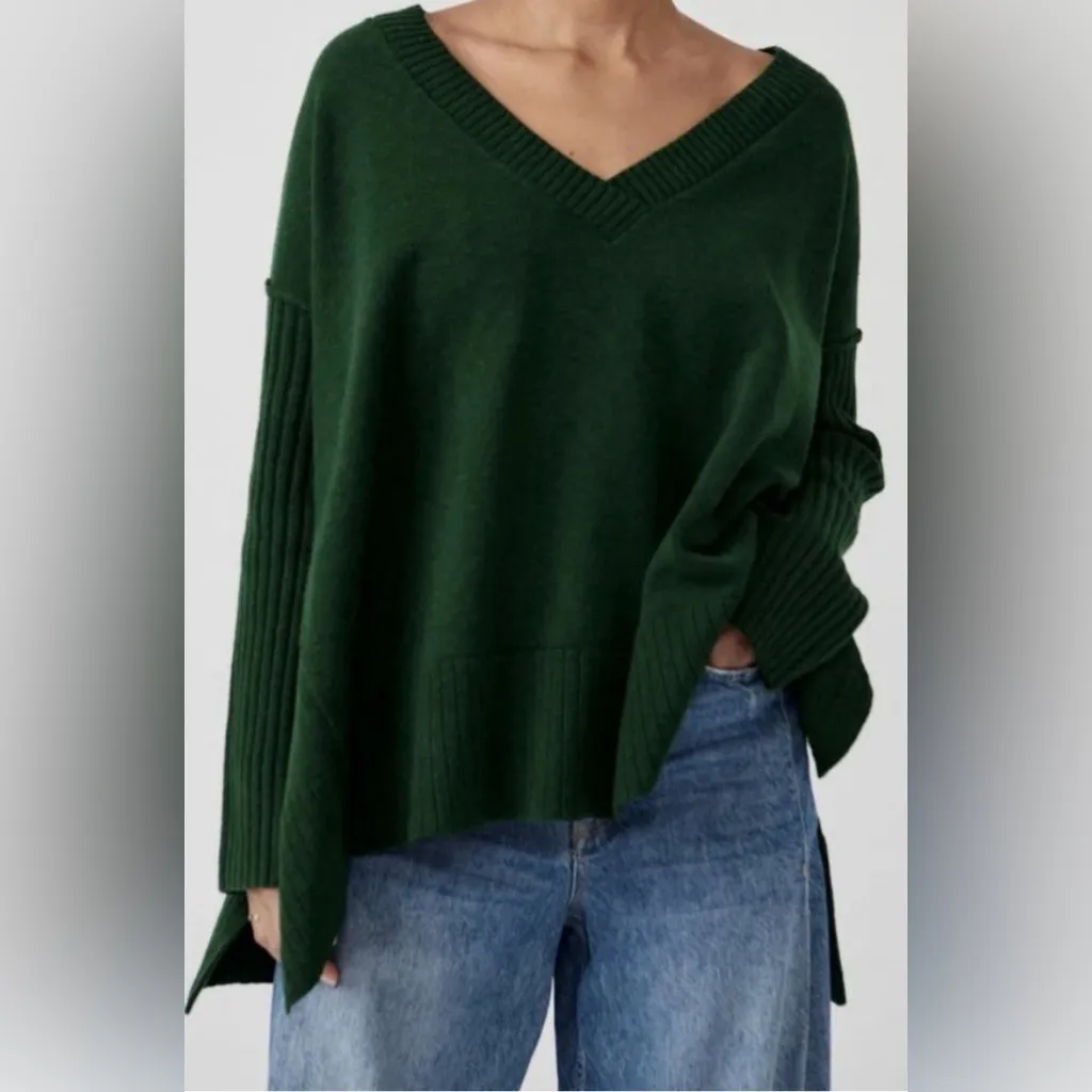 NWT FREE PEOPLE Orion Tunic
Oversized Sweater - Image 4
