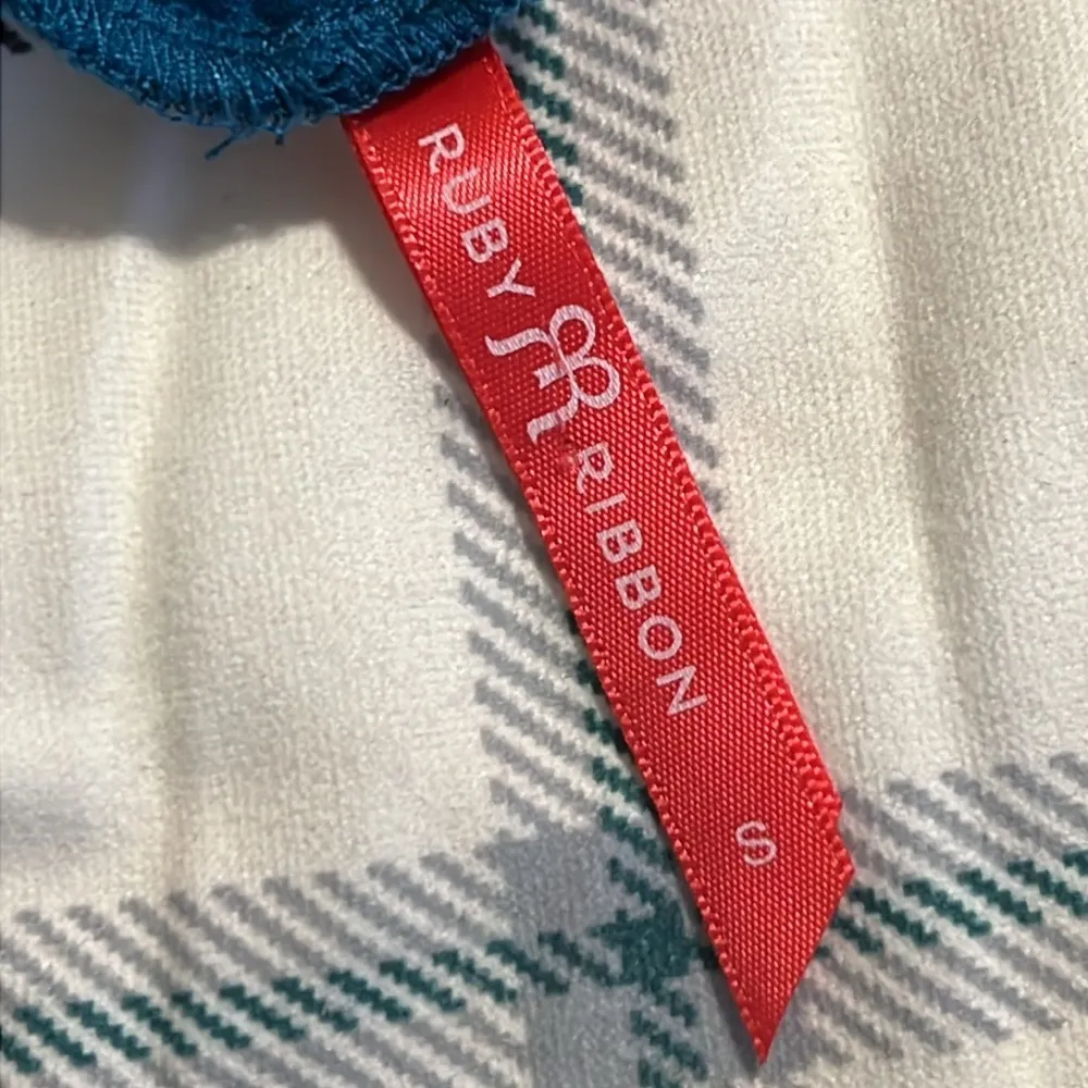 Ruby Ribbon size small women’s blouse turtleneck v - Image 7