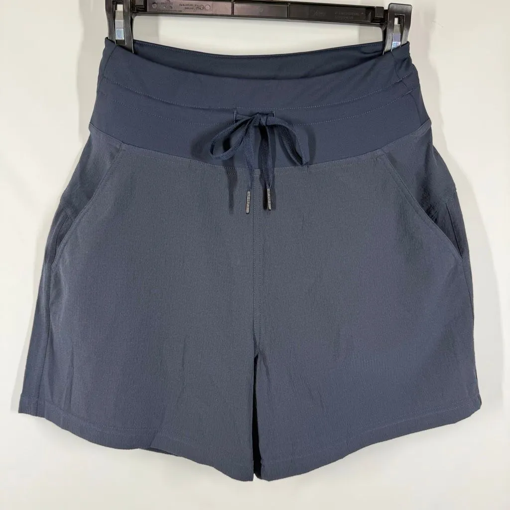 Lole Women’s high rise momentum sport short size X small NWOT - Image 3