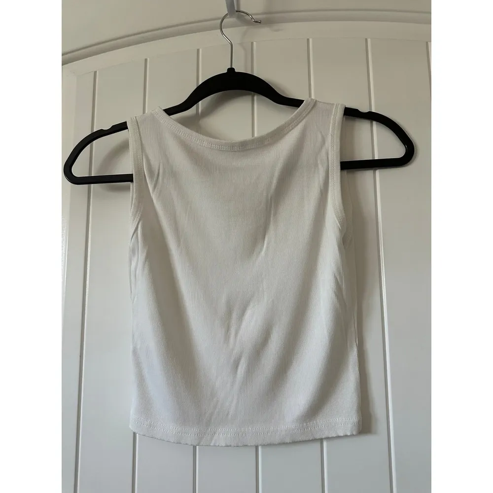 Dazy White Ribbed Stretchy Tank Top Small - Image 2
