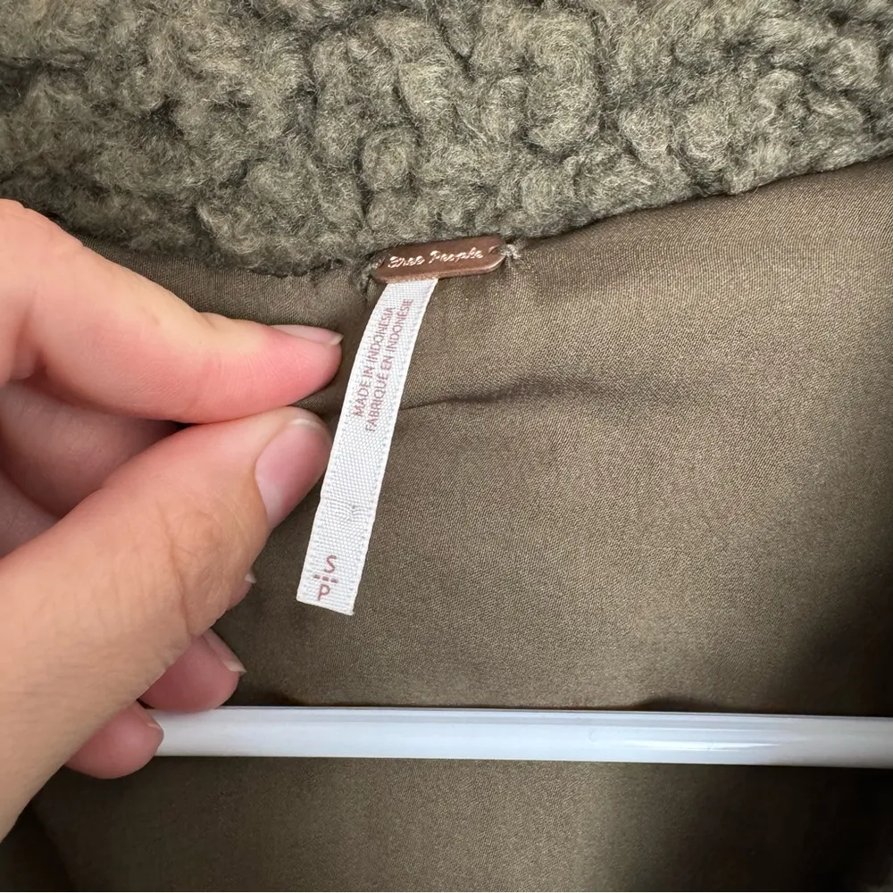 Free People Olive Teddy Jacket Size Small - Image 3