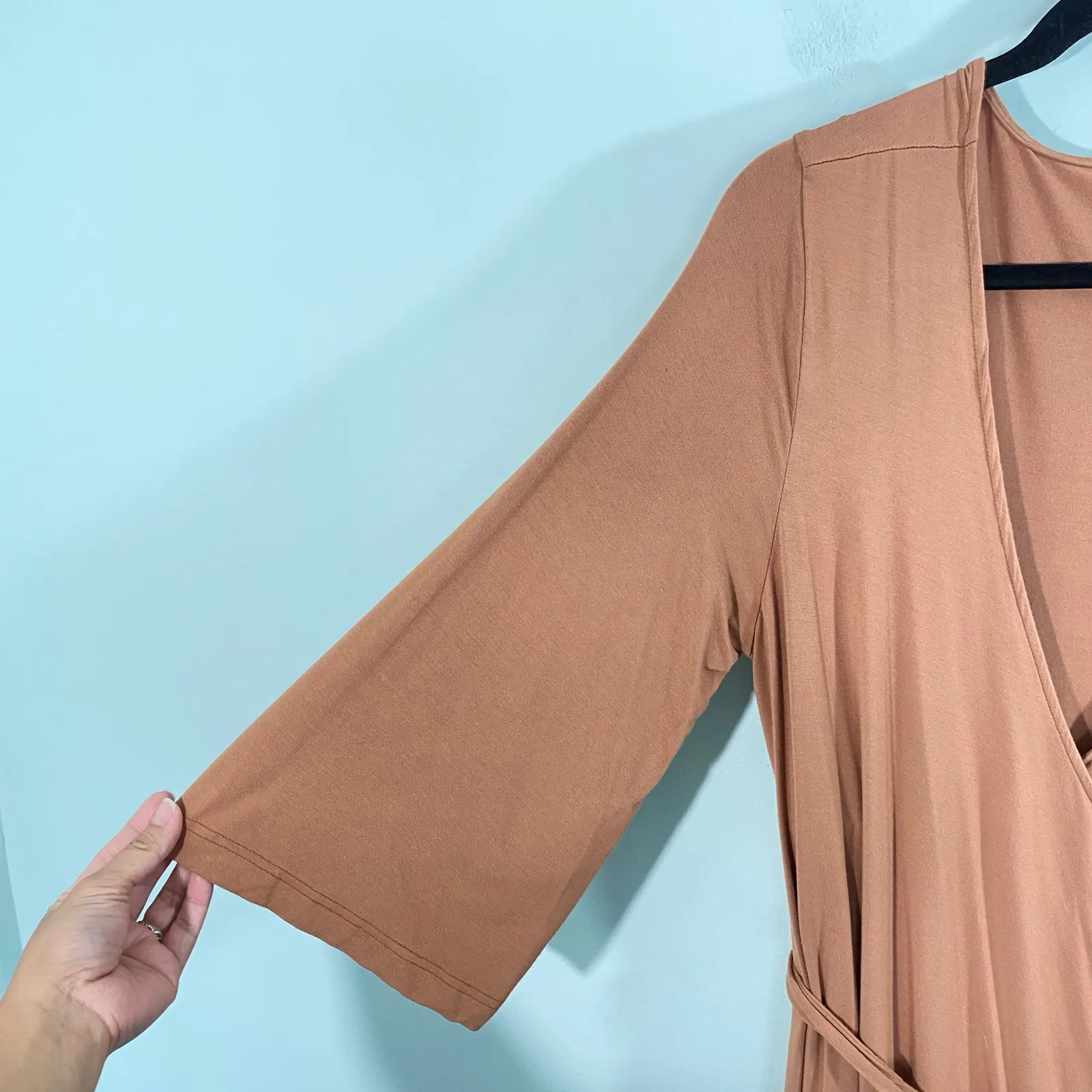 Caden Lane Maternity Postpartum Breast Feeding Bamboo Short Sleeve Wrap Dress Brown Size M - Image 6