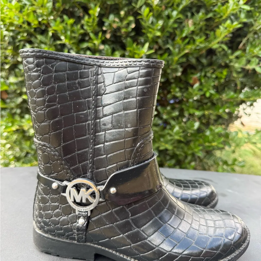 Michael Kors Black Fulton Harness Rainboogs Croc Embossed Women’s Size 7 - Image 2