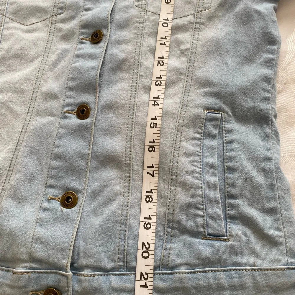 Ling Collection Denim Embroidered Detail Jacket light blue M Size M - Image 3