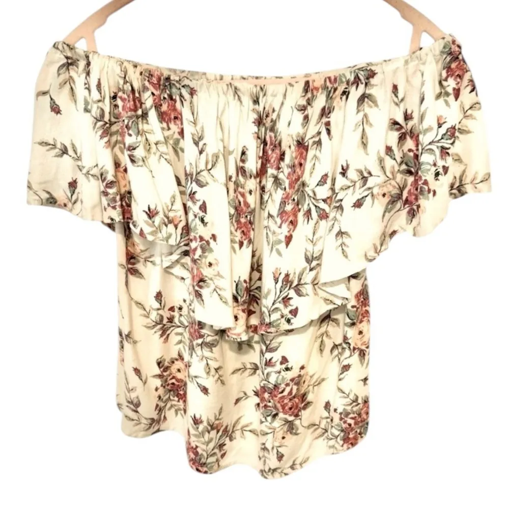 WAYF Off Shoulder Ruffles Sleeveless Lightweight Soft Size Small - Image 3