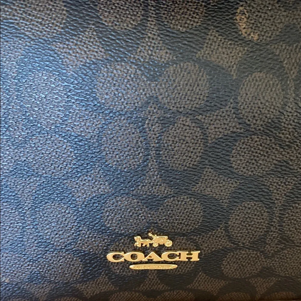 NWT Coach Brown Shoulder Bag with Timeless Elegance - Image 8