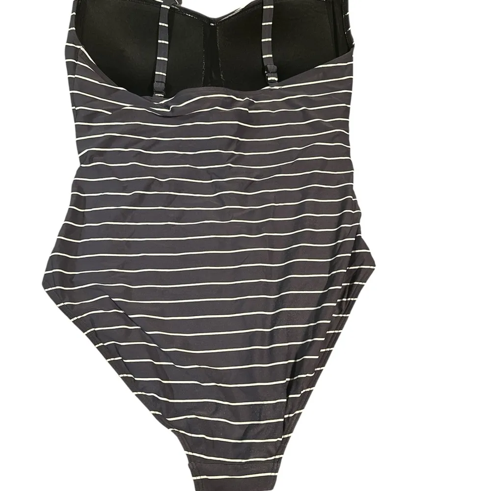 Striped Gray and White Swimsuit Size XL - Image 2