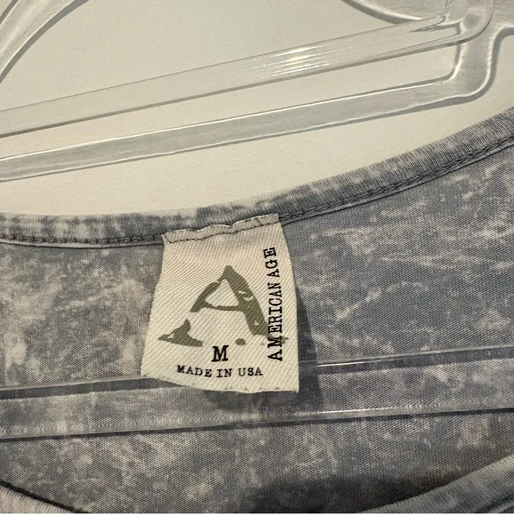 American Age Beautiful Lace sleeve tie‎ dye acid wash Top grey size medium - Image 3