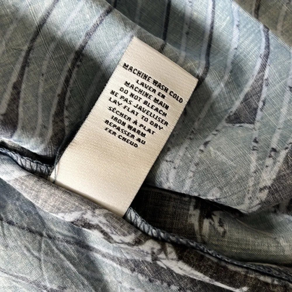 New Sandrine Rose Free People R1027-CUBA blue tropical print button up top Large - Image 10