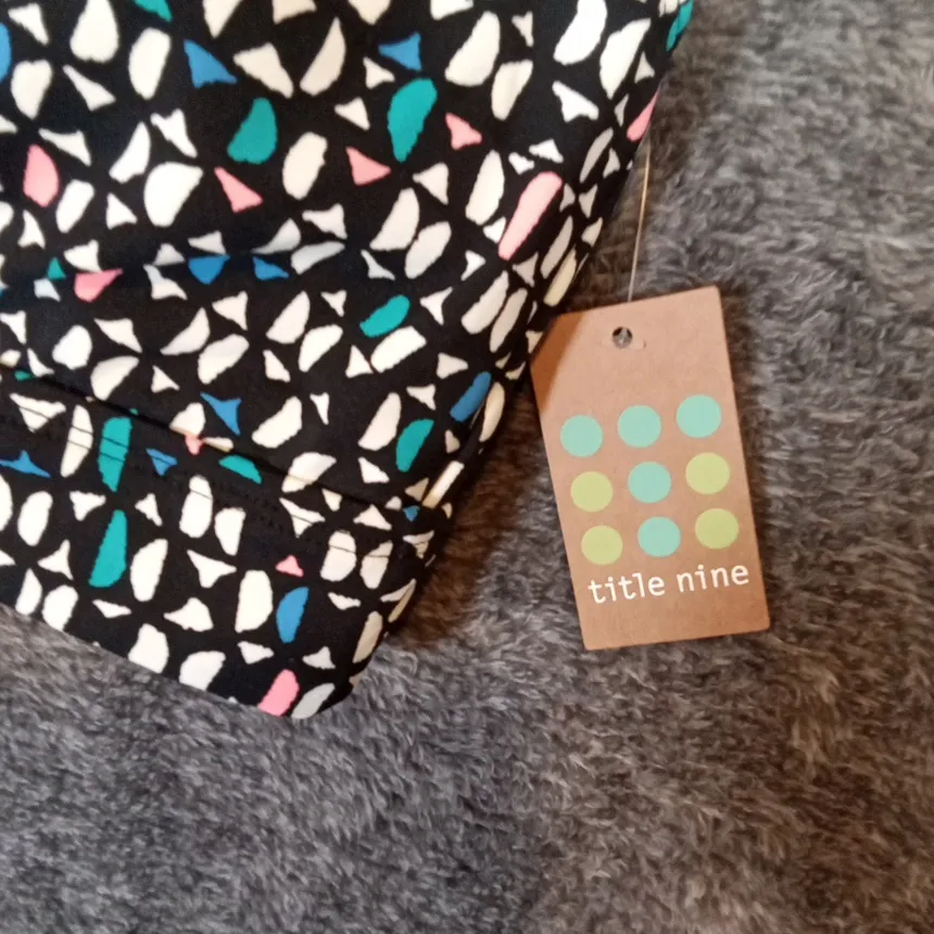 Title Nine Metis Underwire Bikini Top Wild Waves Womens Size 34D - Image 3