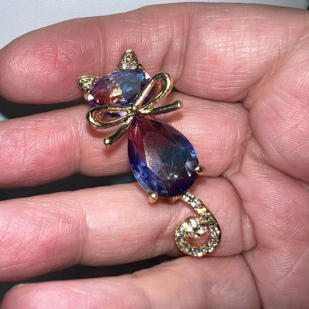 Gold Tone and Purple Stone Cat Pin - Image 3