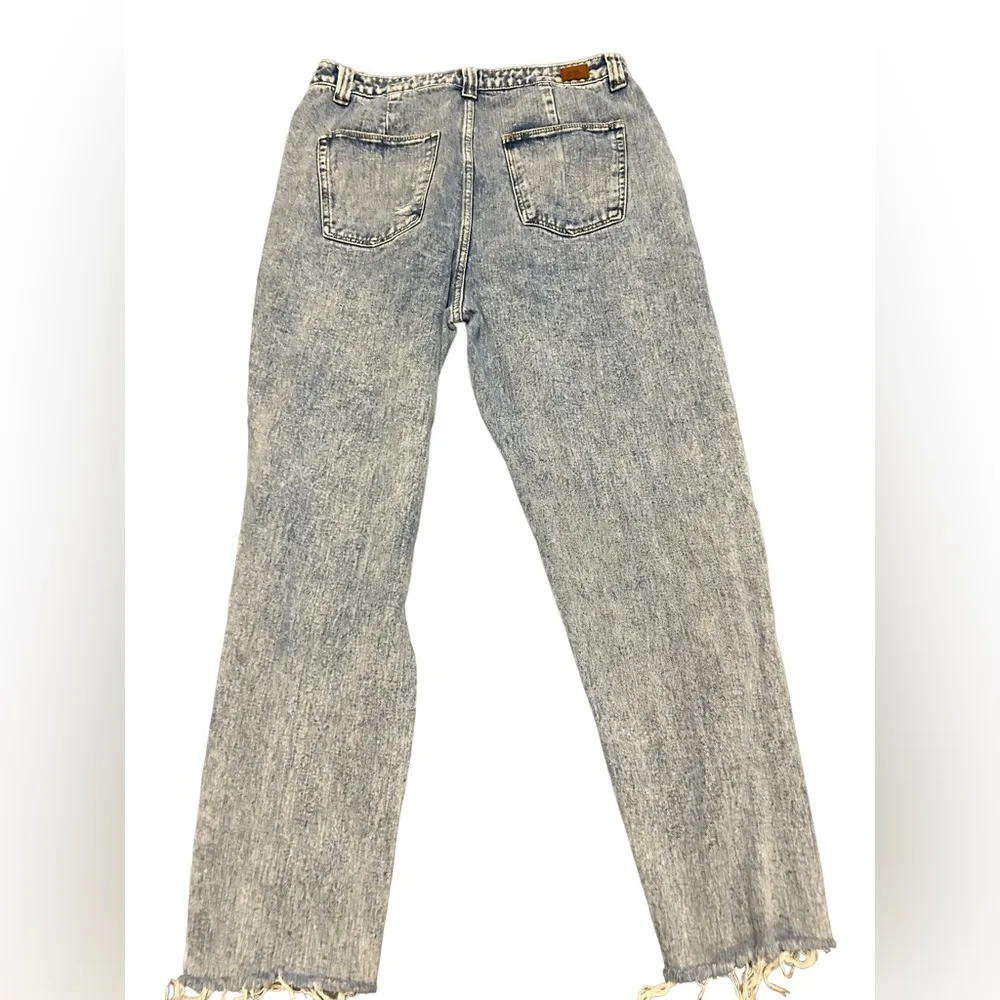 Simple Society Light Wash High Waisted Denim Jeans Size 13/31 - Image 8