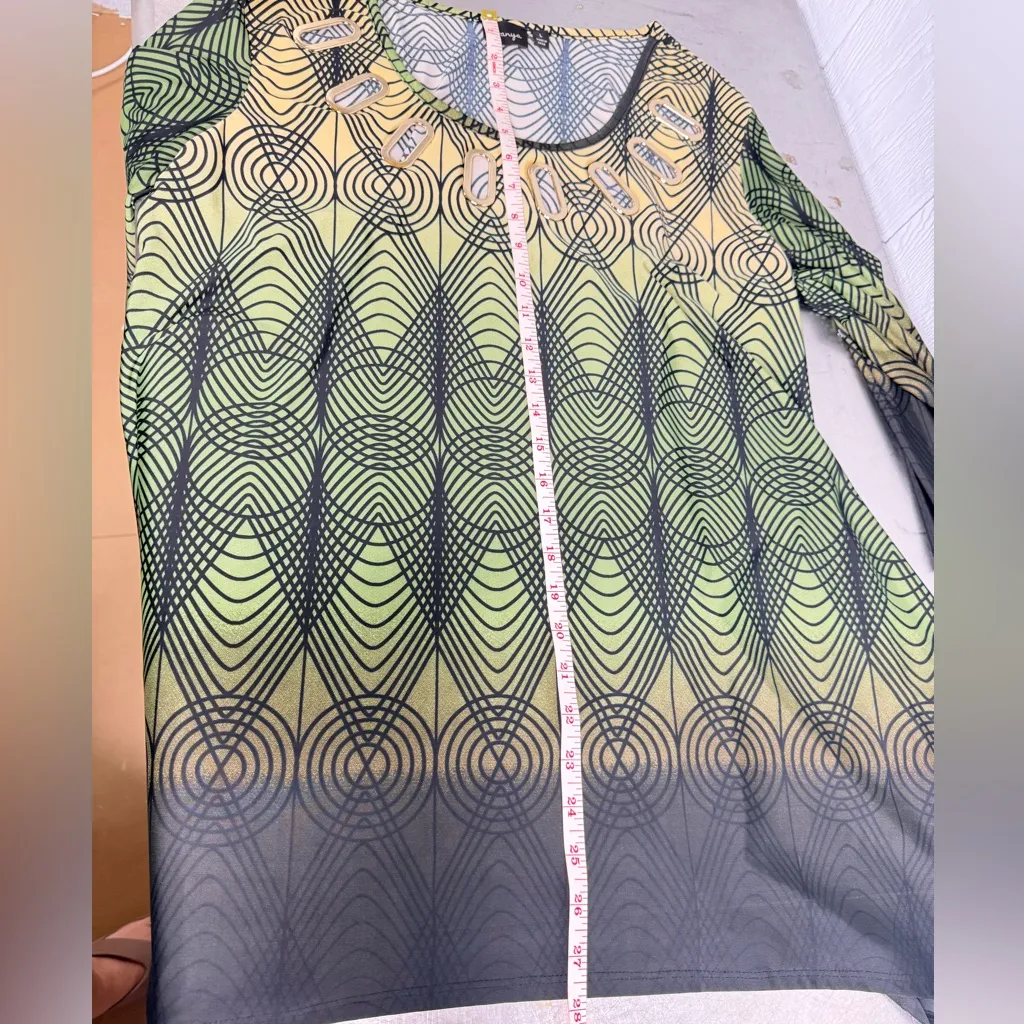 Stylish Patterned Tunic in Yellow and Black Green Size L - Image 4