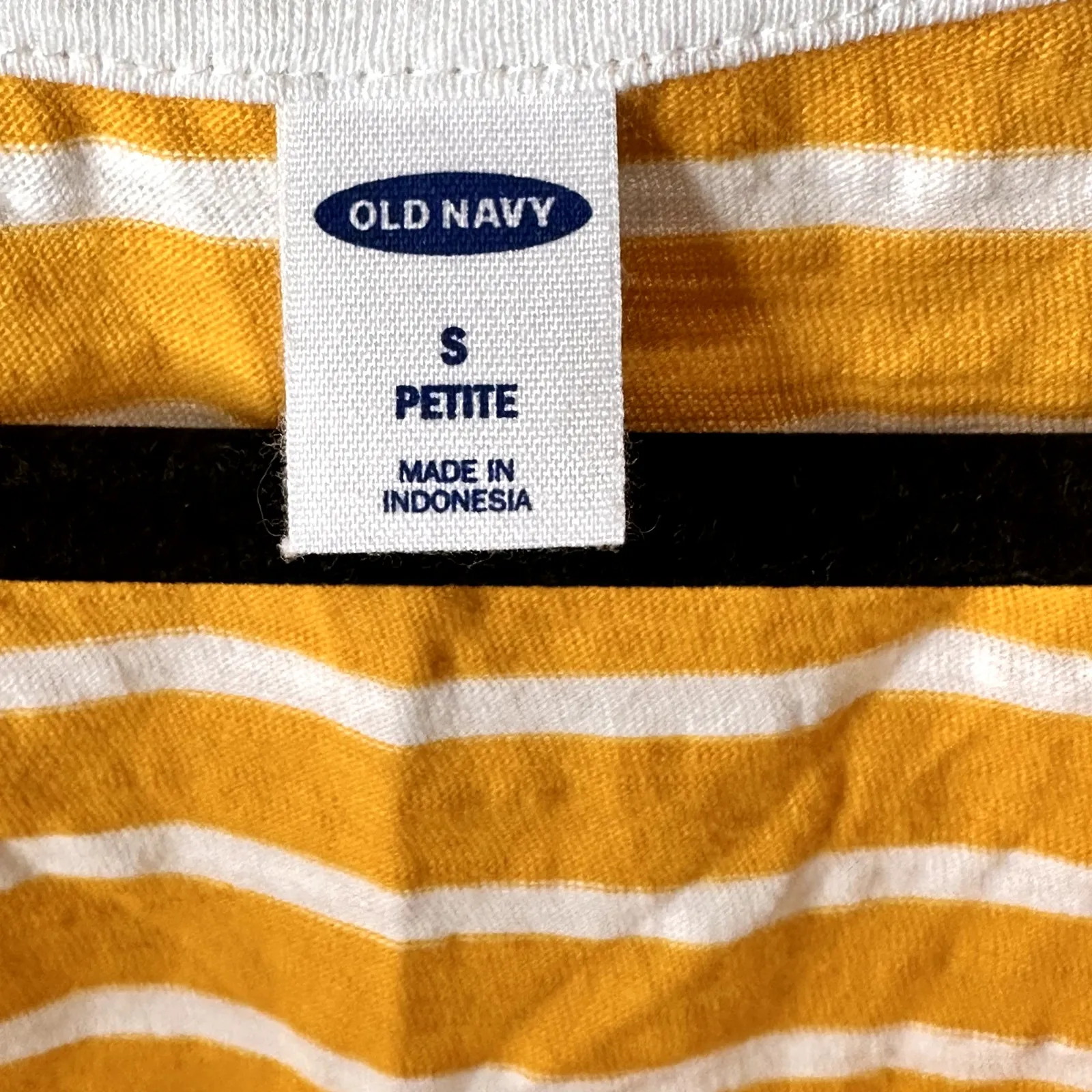 Old Navy Button V-neck Cotton Tank Top Yellow White Striped Sz Small Petite NWT - Image 4