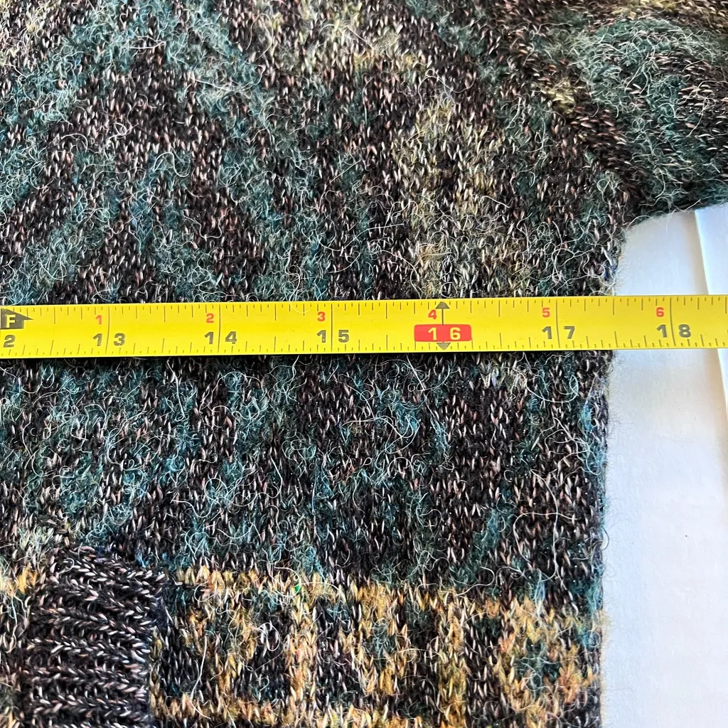 Gimmicks Women’s Sweater‎ - Image 9