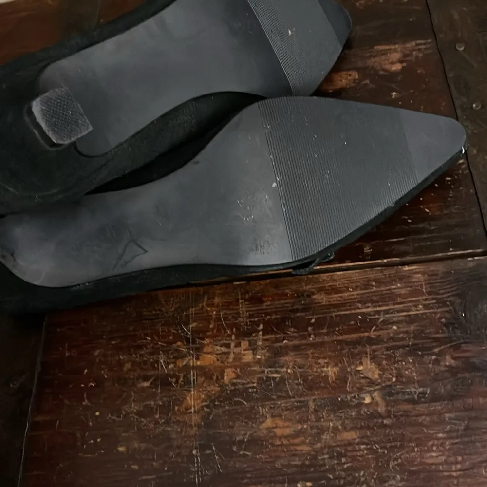 Chadwick's Black Suede Kitten Heel Size 7 - Image 6