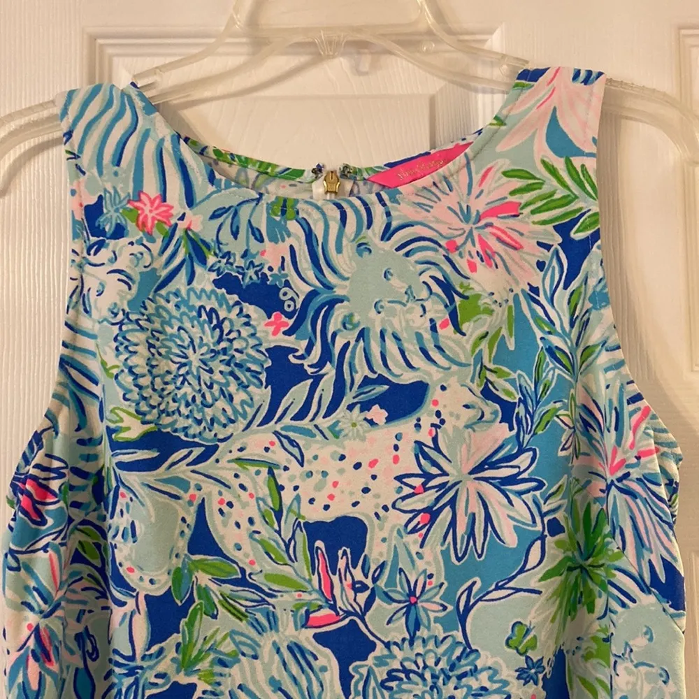 Lilly Pulitzer Shirt size S excellent condition length 28” bust 30” - Image 2