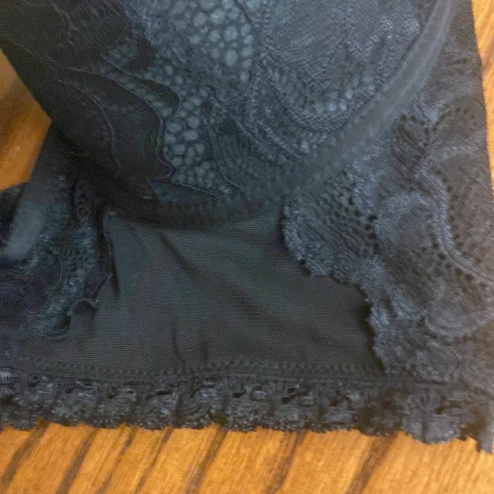 Lace and mesh short corset with deep V plunge Lacey bottom 38B - Image 4