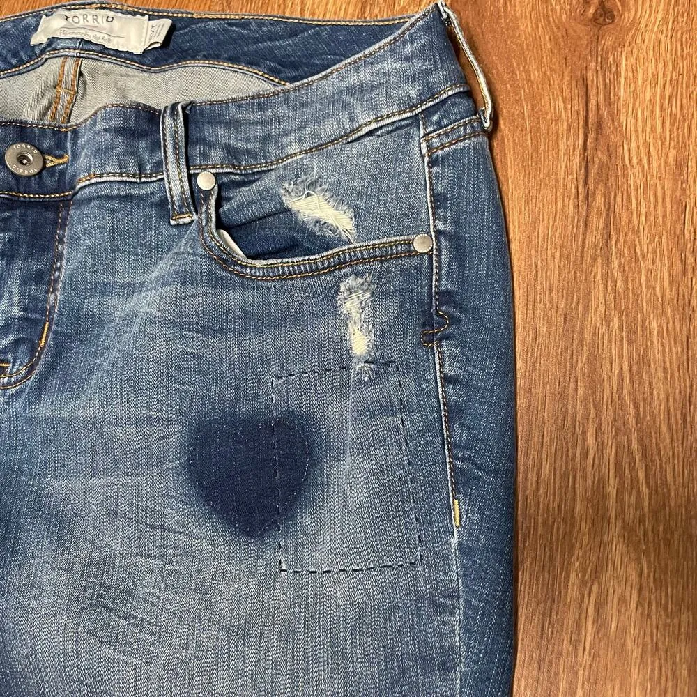 Torrid Crop Classic Skinny Jeans Vintage Stretch Medium Wash Low Rise Size 18XLT - Image 3