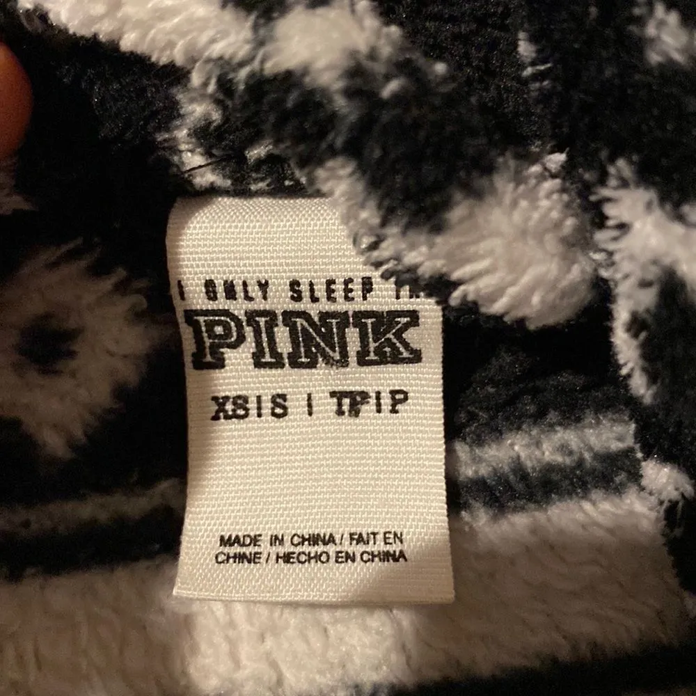 PINK Snowflake Logo Print Fleece Robe SIZE XS - Image 2