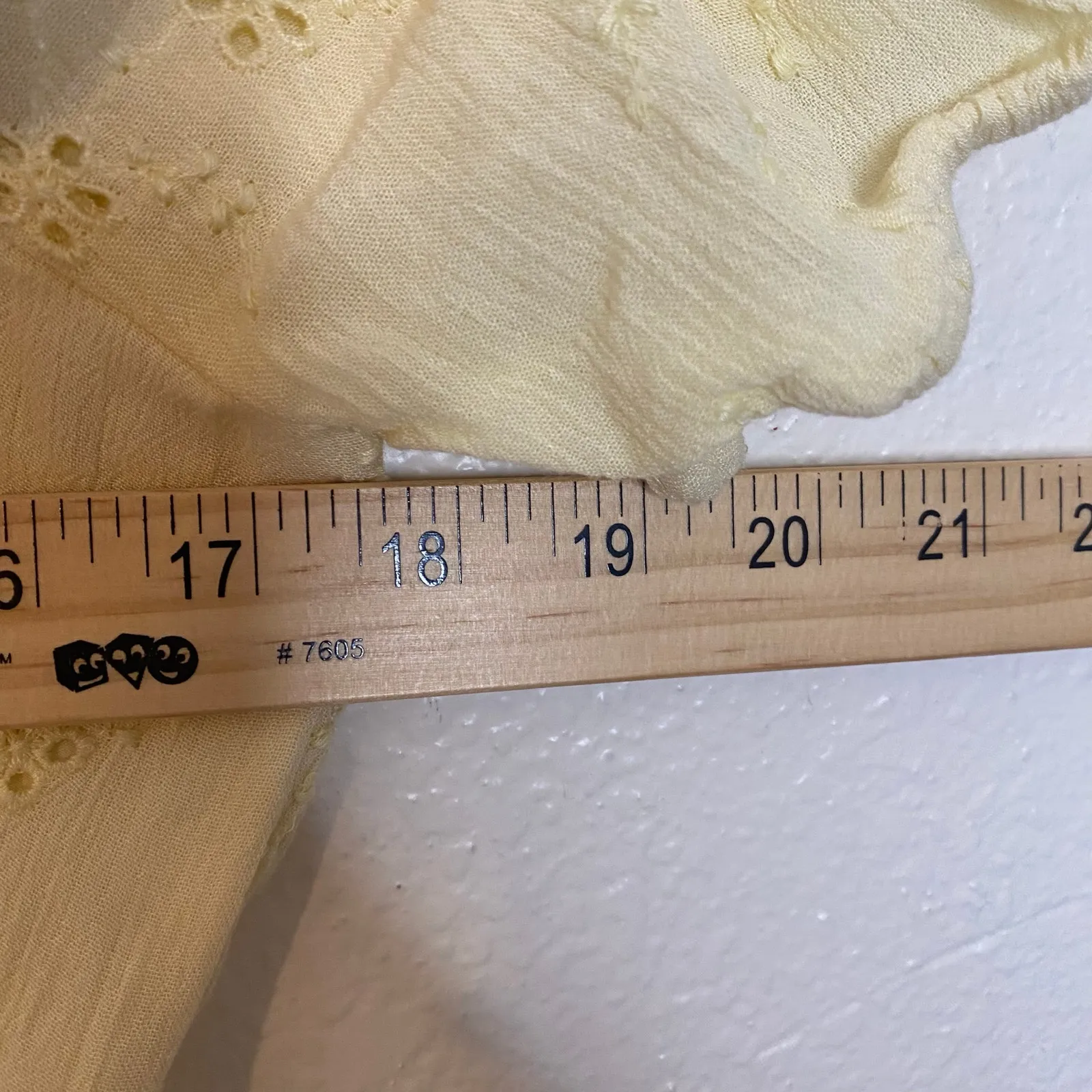 Hollister Pale Yellow Eyelet Puff Sleeve Open Tie Back Smocked Mini Dress Size L - Image 9