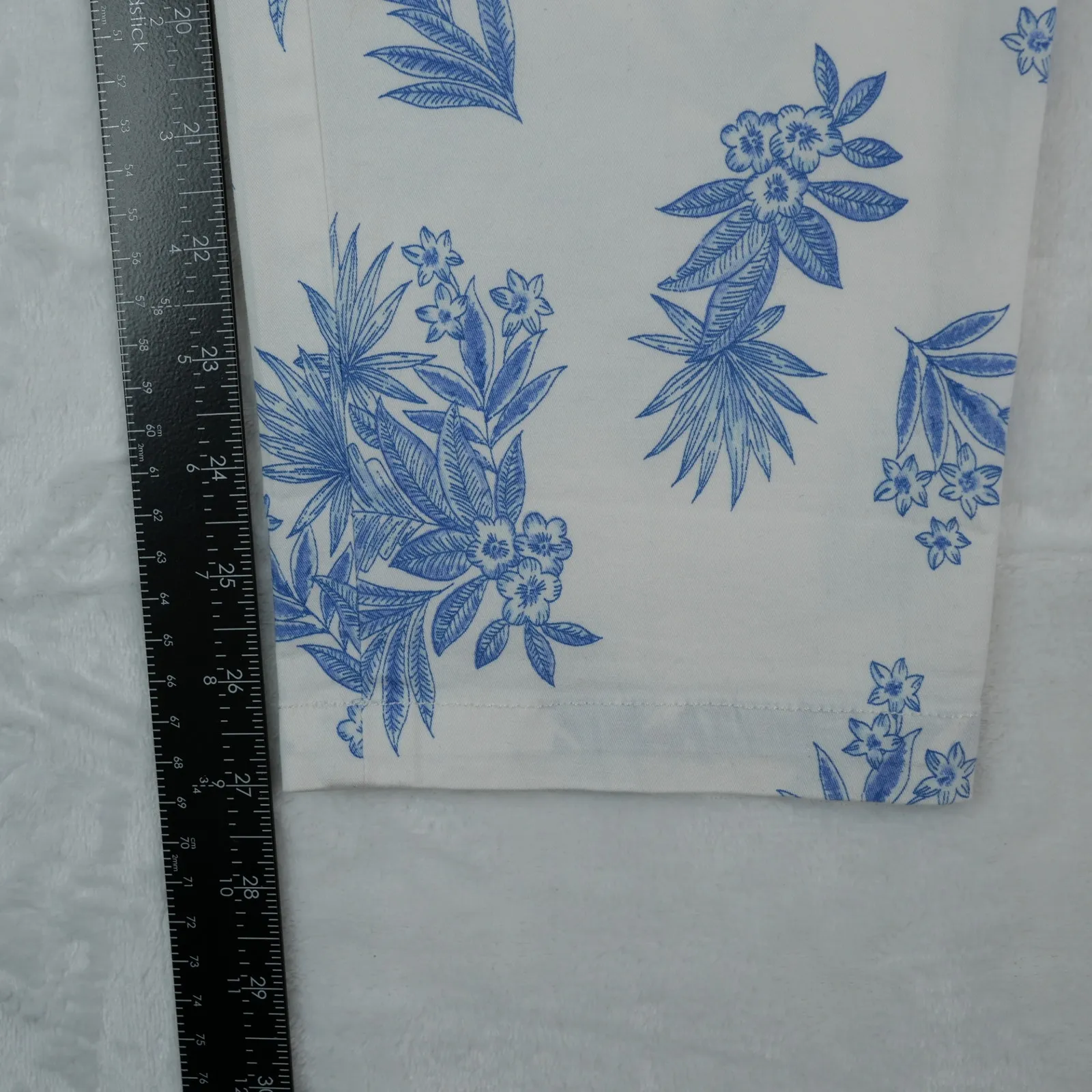 Talbots Pants Womens 2P Blue White Floral Cotton Relaxed Chino Cropped Preppy - Image 10