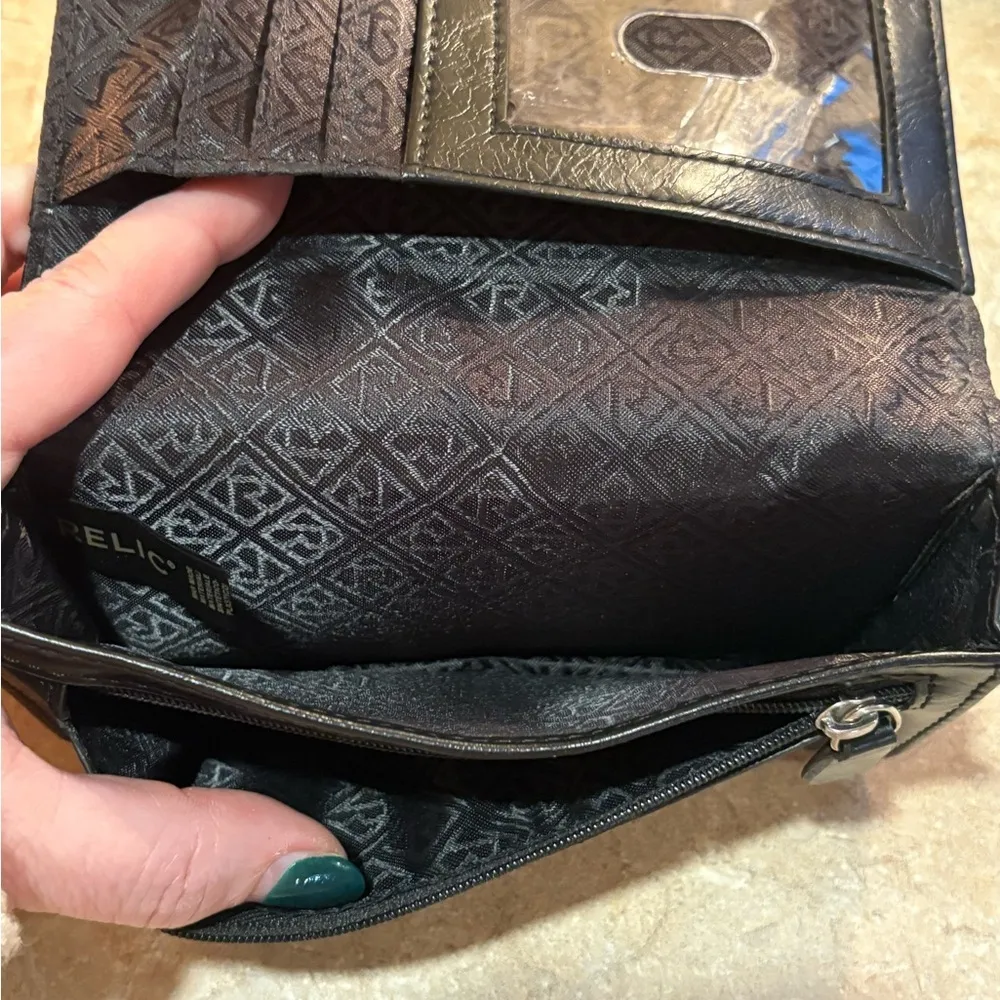 Relic Black Wristlet Wallet - Image 7