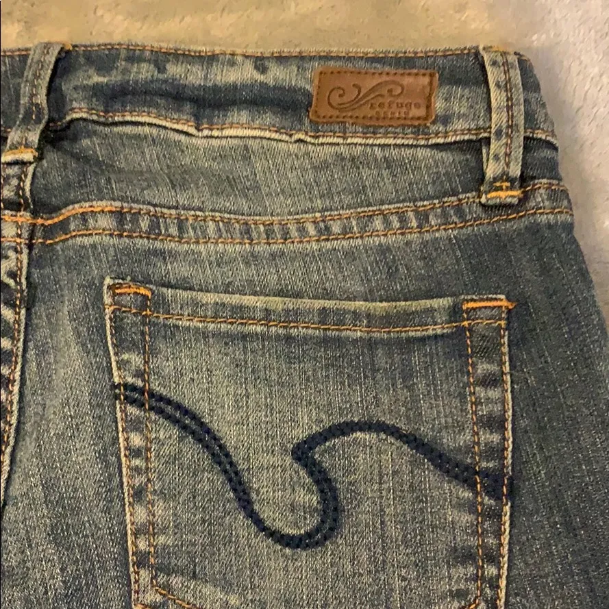 Size 3 Refuge Cropped Denim Blue Jeans Capris - Image 7