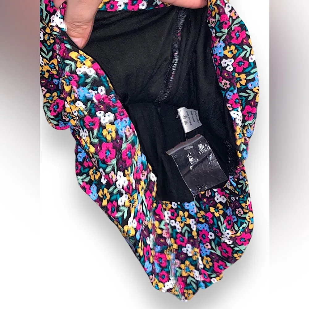 Skylar & Madison ruched floral dress NWT - Image 3