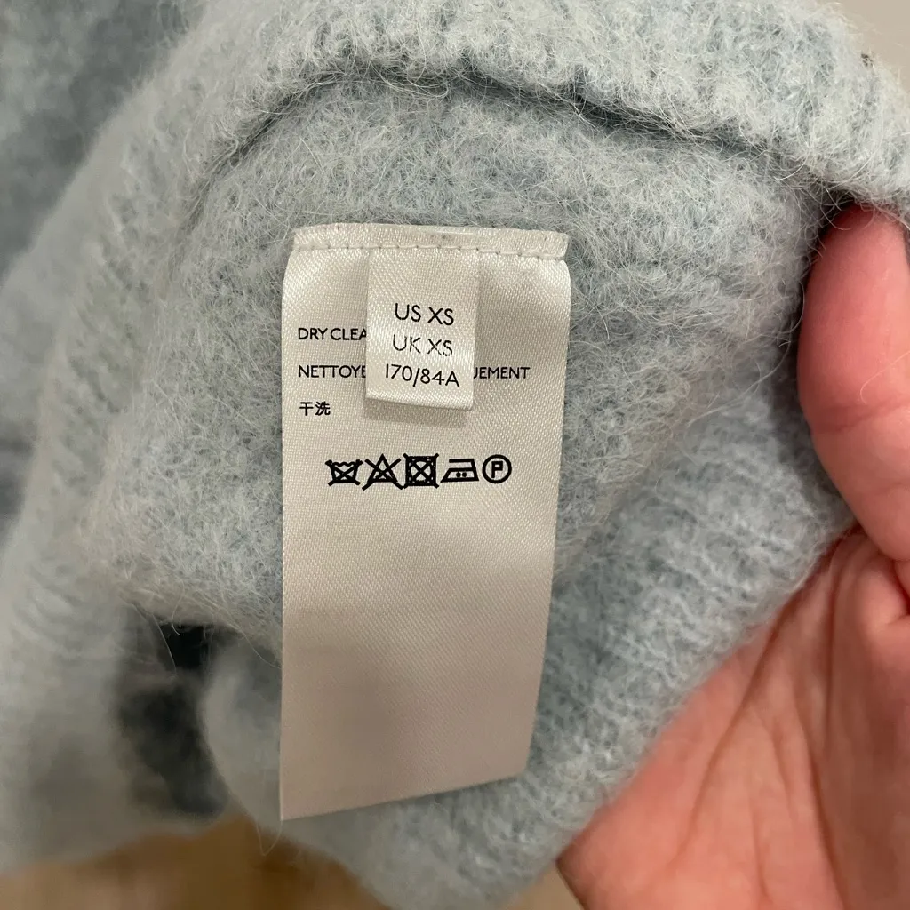 Free People  bundle- three long sleeves - Image 16