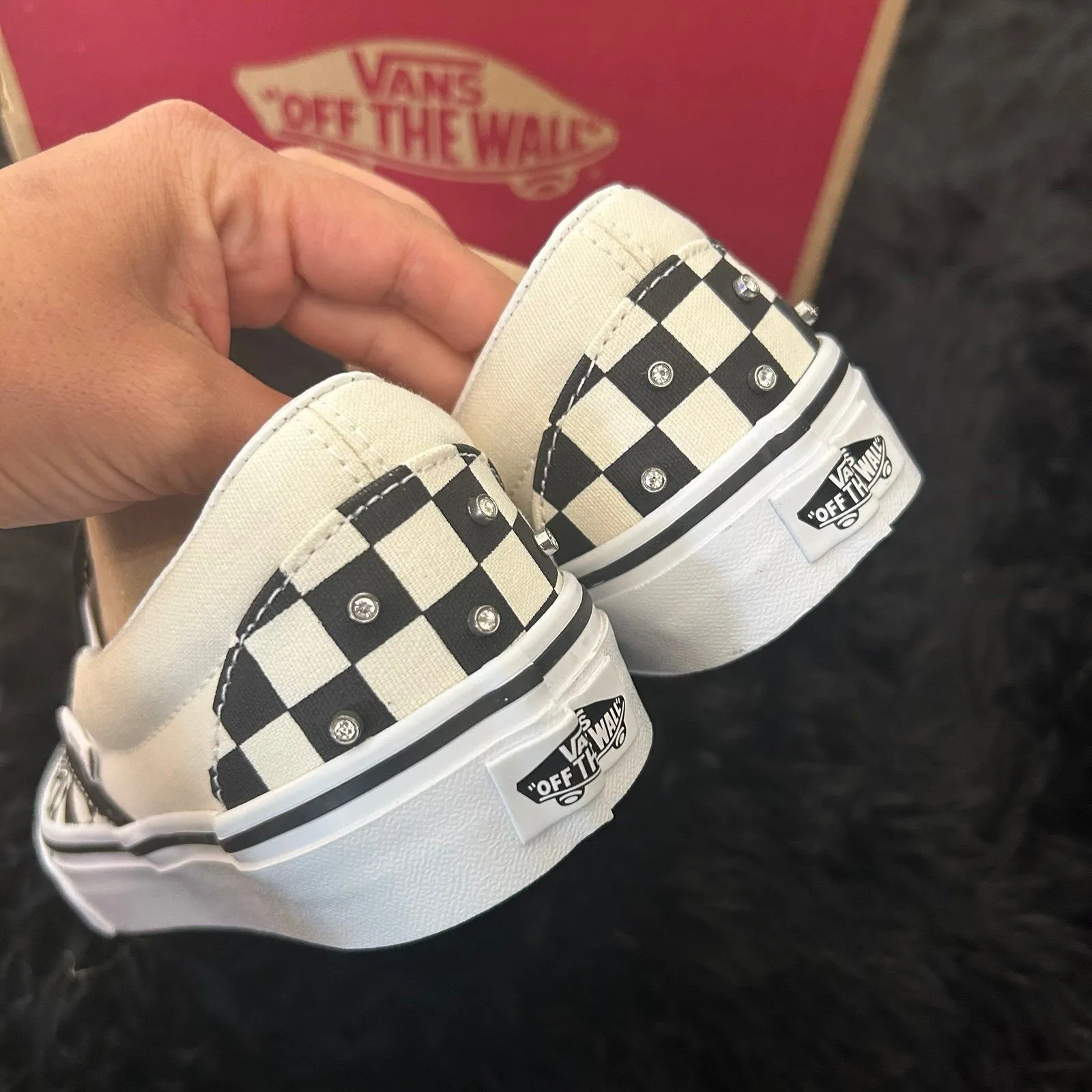 VANS checkerboard rare slip on shoes sneakers women’s 7 new - Image 4