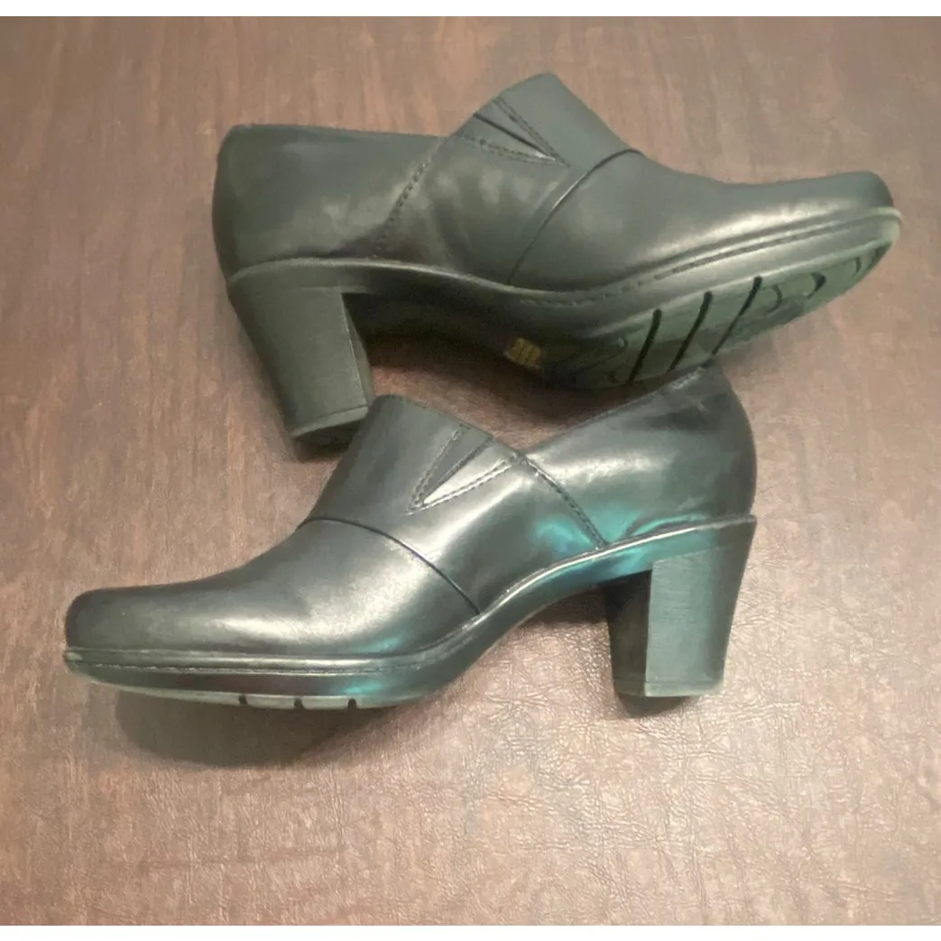 Clarks Bendables Black Leather 2 Inch‎ Heeled Loafer Size 7.5M Classic Comfort - Image 5