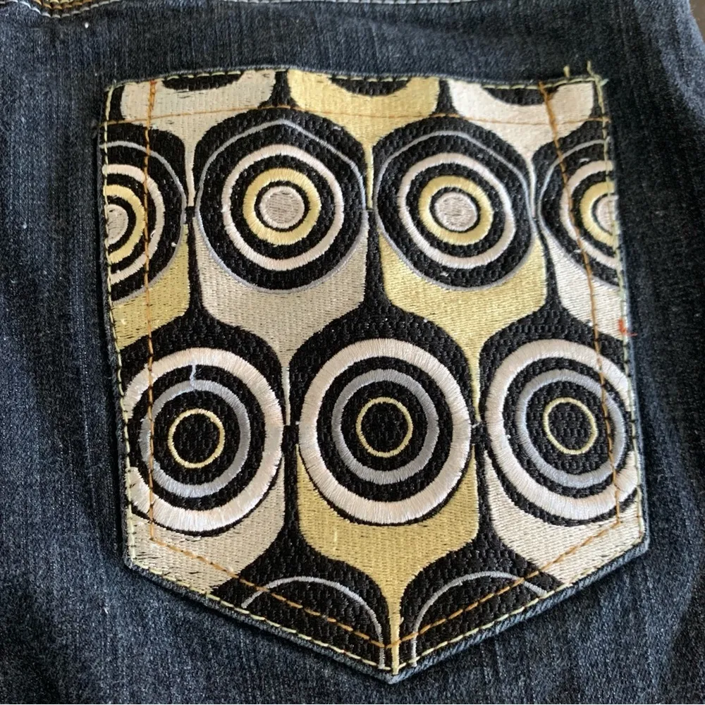 Vintage Coogi Dark Wash Women’s Embroidered Jeans Size 13/14 - Image 7