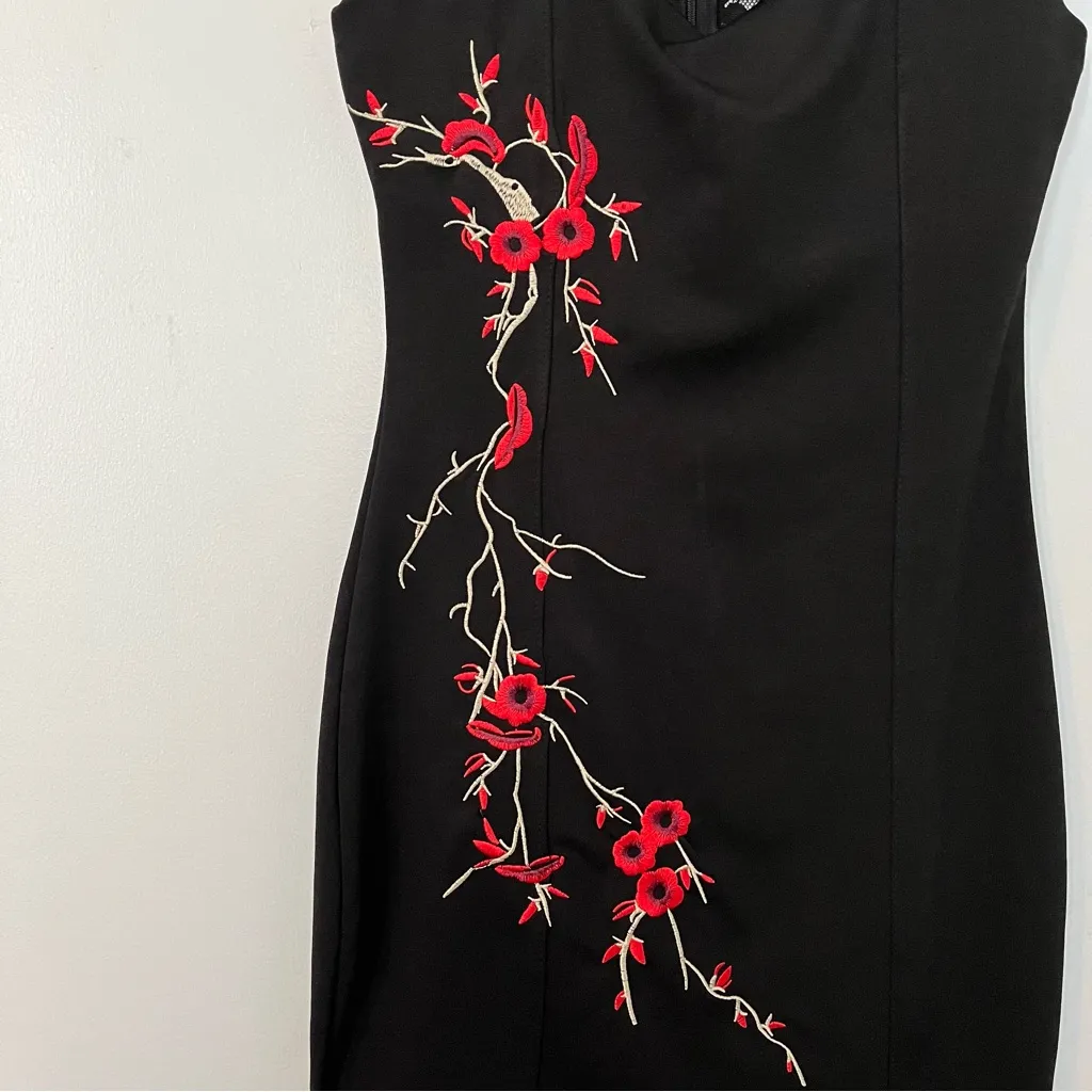 Cheongsam Qipao black cocktail dress lace red blossom embroidery fitted small - Image 4