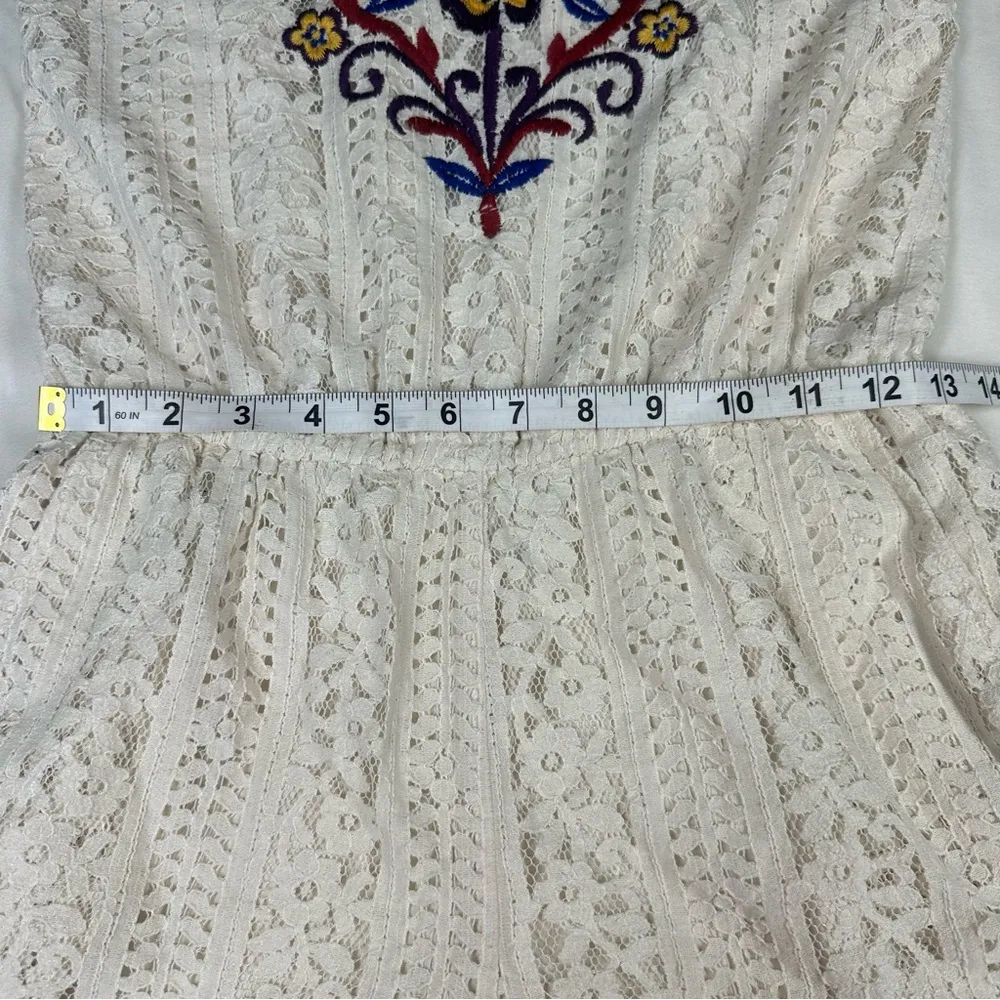Xhiliration White Lace Embroidered Floral Short Romper Pockets Boho Juniors M - Image 4