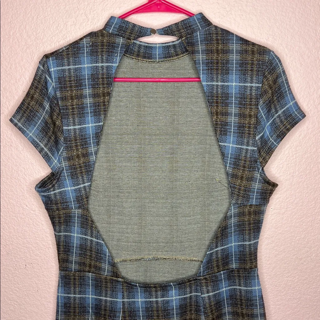 Urban Outfitters Highland Plaid Mock-Neck Mini Dress. Size L - Image 9