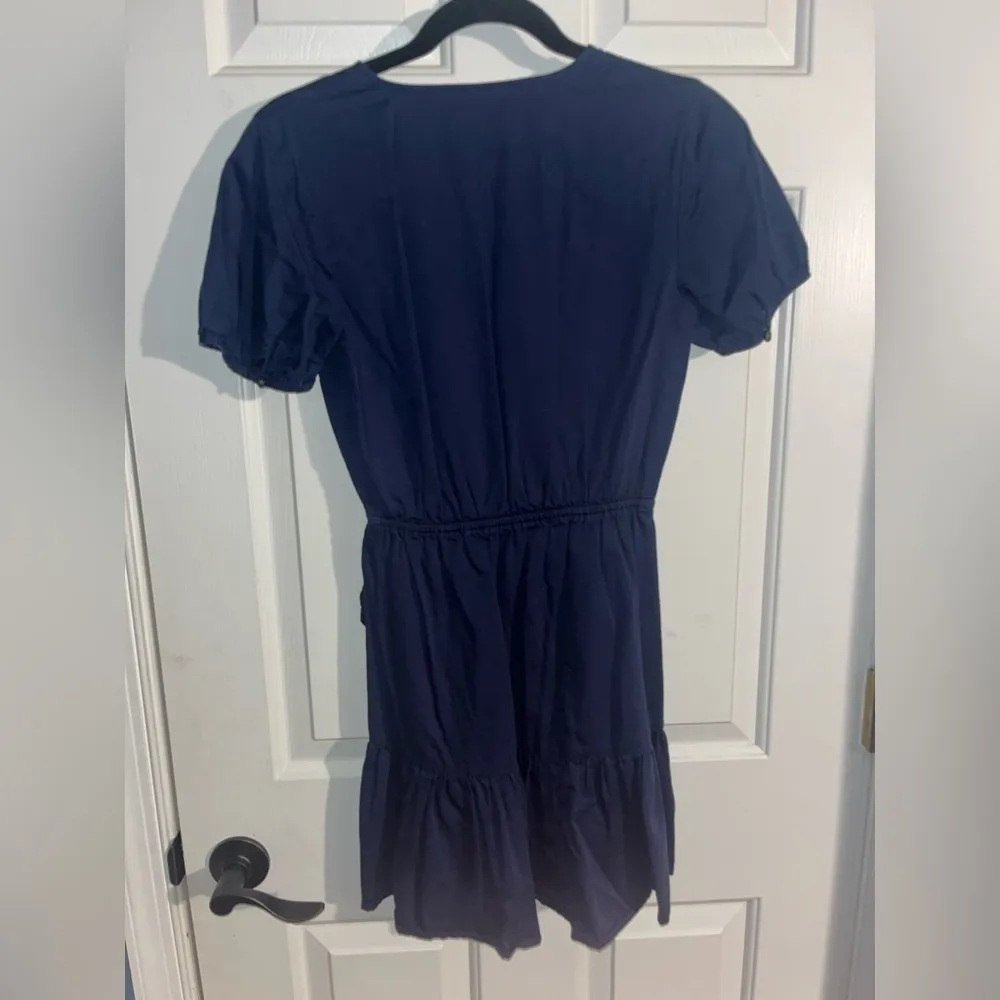 Madewell align short sleeve ruffle-wrap mini dress with v-neck in night sky navy - Image 4