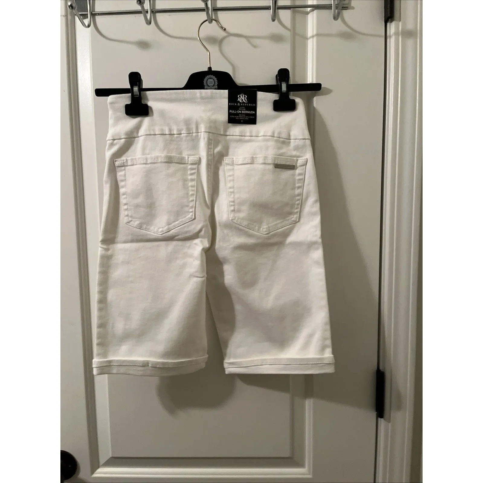 Rock and Republic Size 10 Women Shorts Slimming Denim Cure Fever Pull On White - Image 7