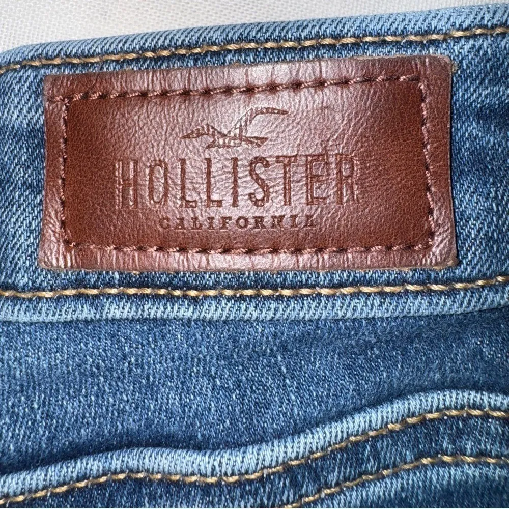 Hollister Low Rise Bootcut Jeans Womens W26 Dark Wash Soft Stretch Denim‎ - Image 5