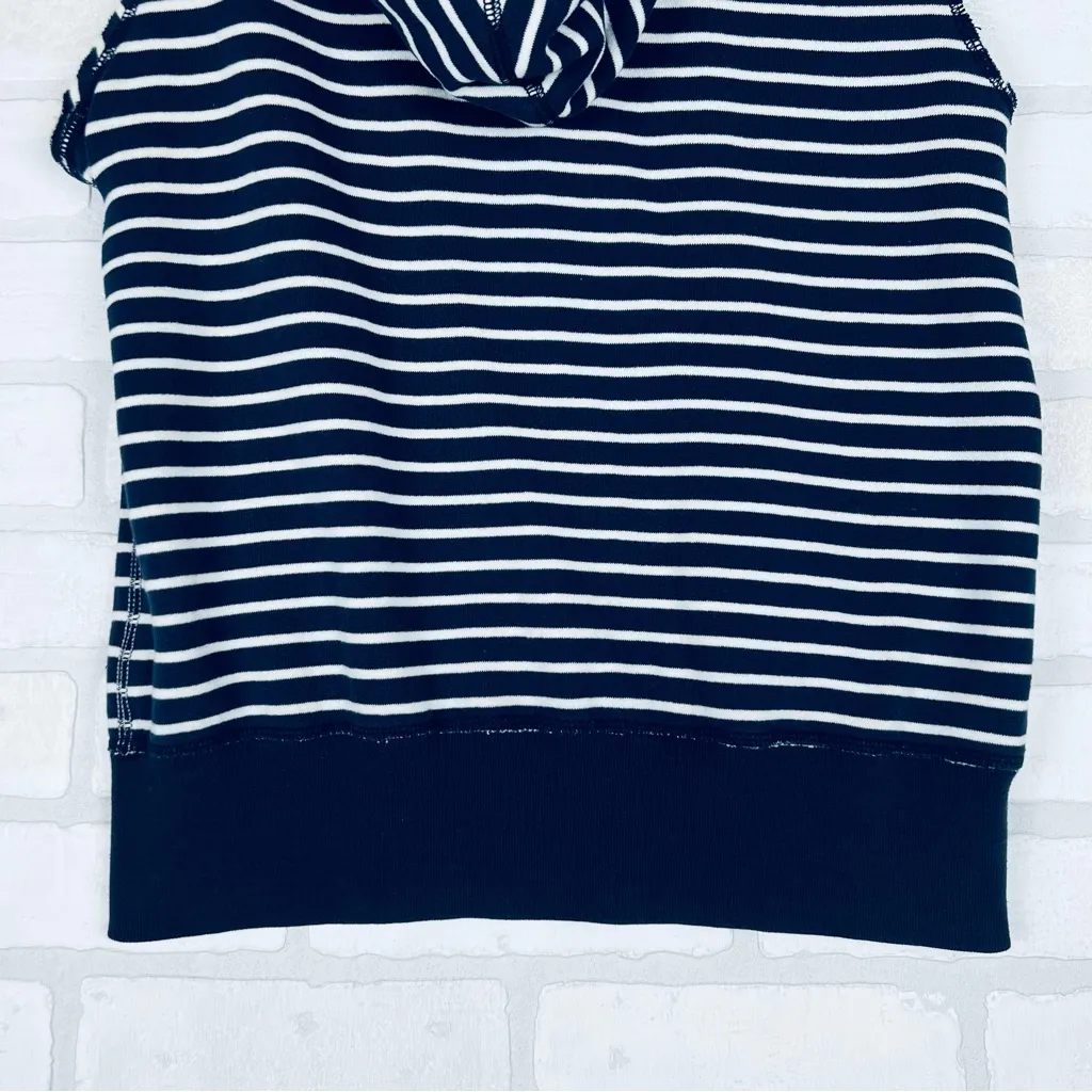 AMERICAN EAGLE Size M Navy White Striped‎ Hoodie Vest Fleece Bird AE Womens - Image 9
