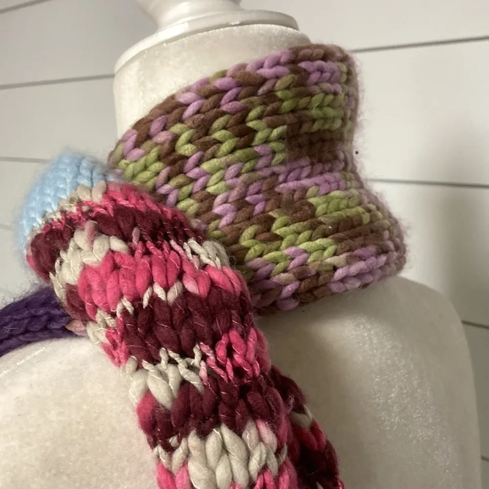 Bloomingdale’s Knit Scarf w/Pom Poms BNWT - Image 8