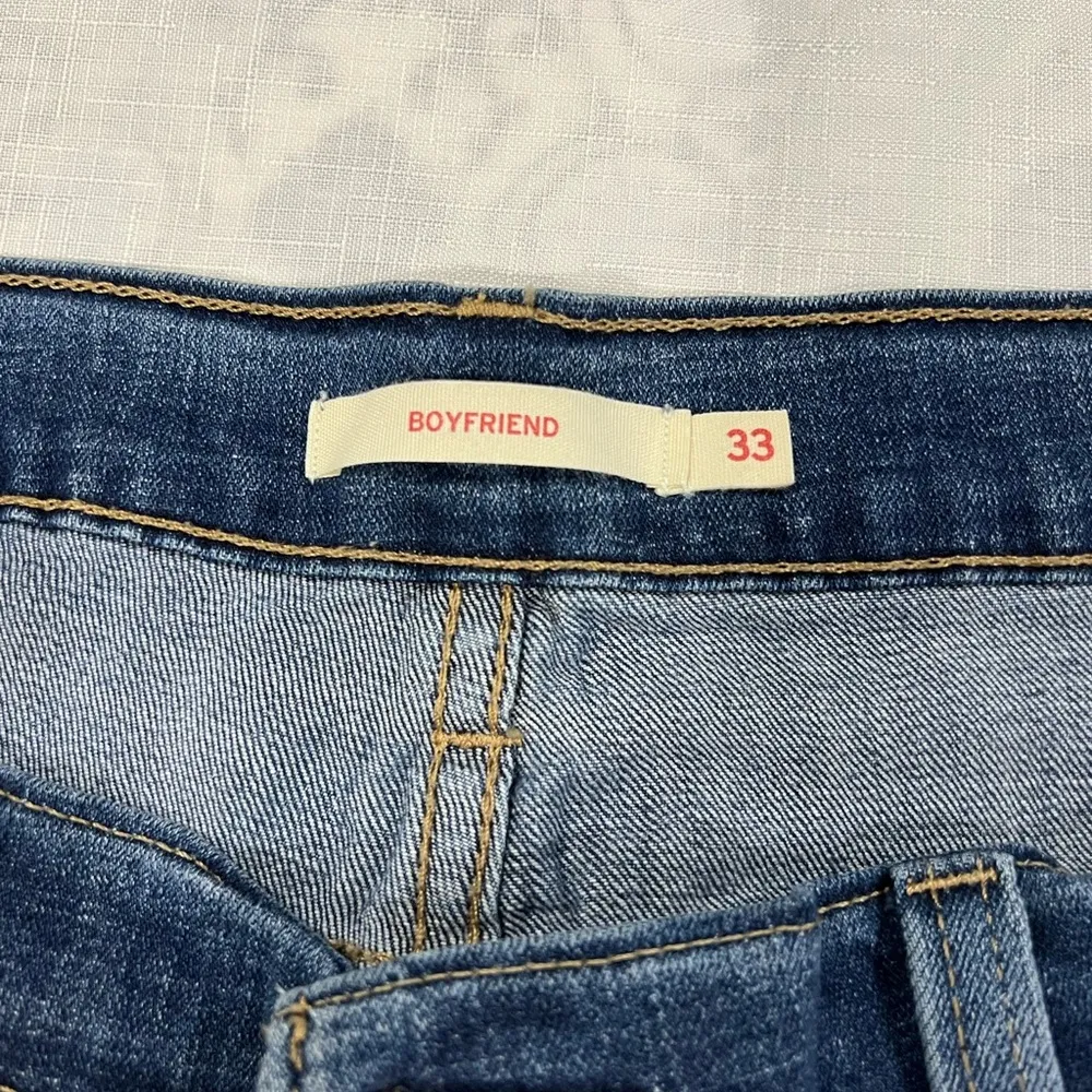 Levi’s Boyfriend Distressed Jeans Women’s Size 33 - Image 4