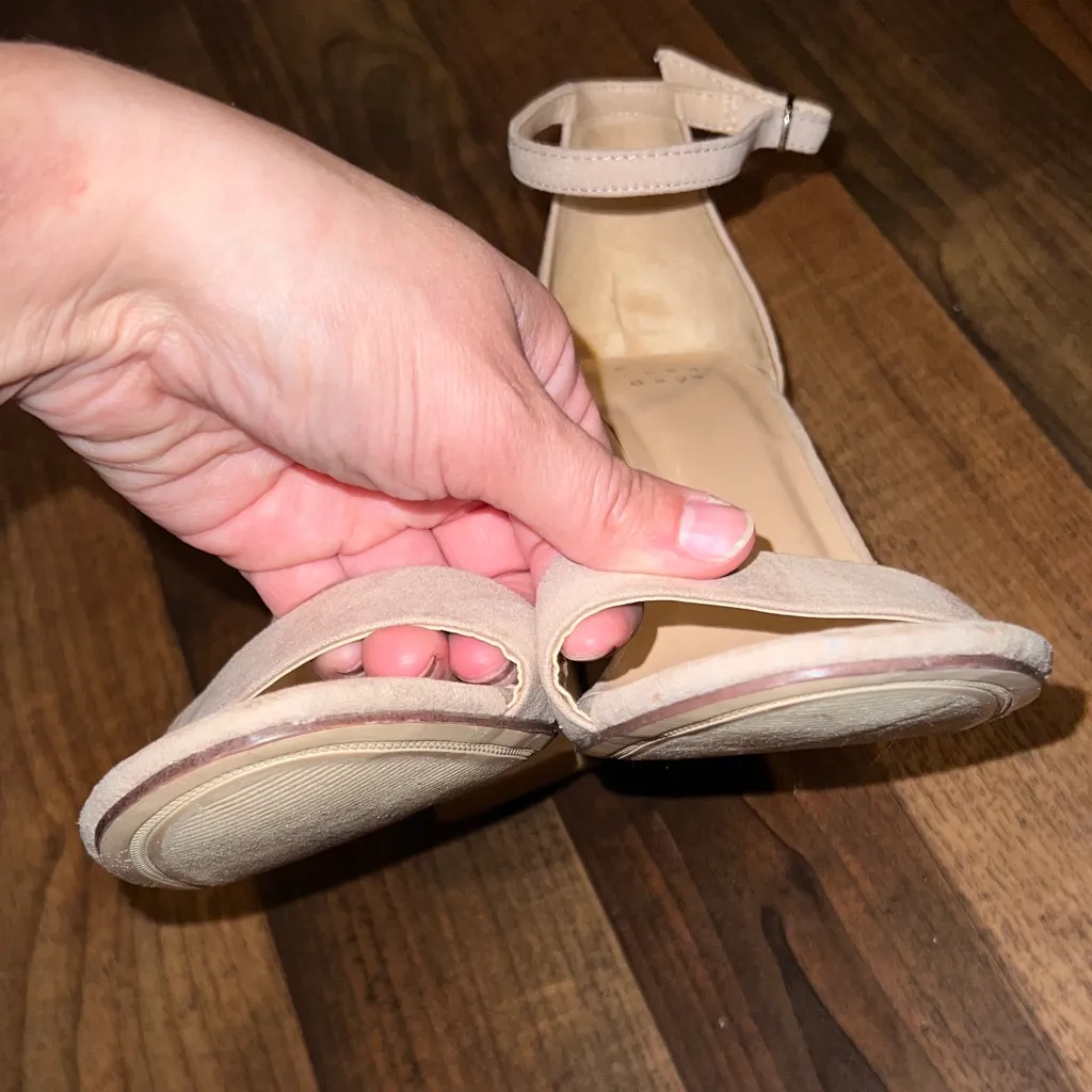 Elegant Beige Ankle Strap Heels size 9 - Image 7