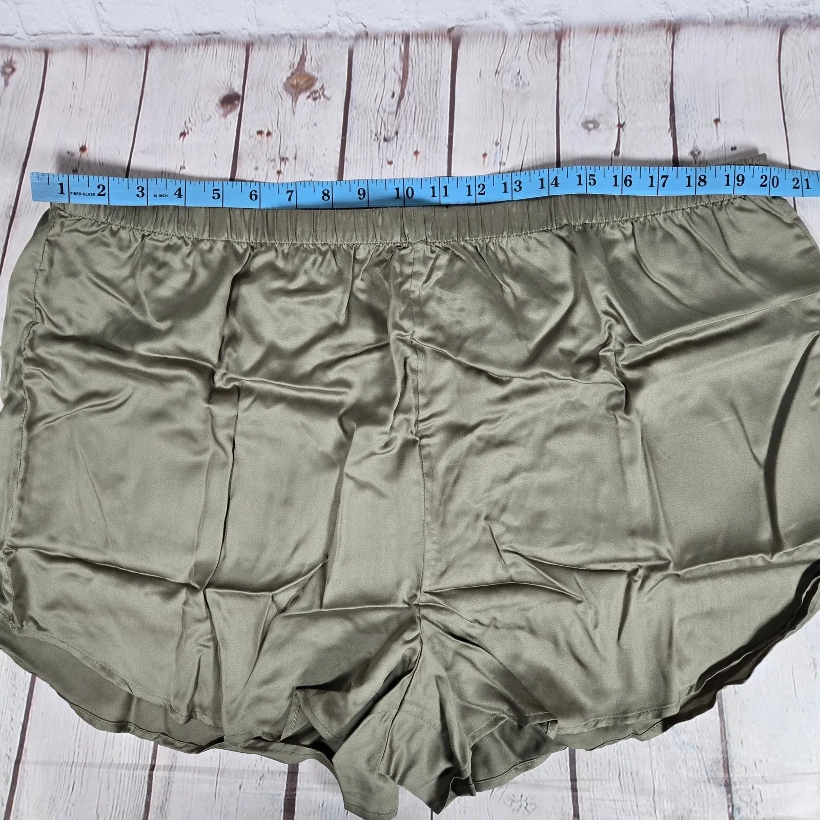 Ettitude Sateen Shortie in Moss XXL Vegan Silk Bamboo NIB‎ Green - Image 6