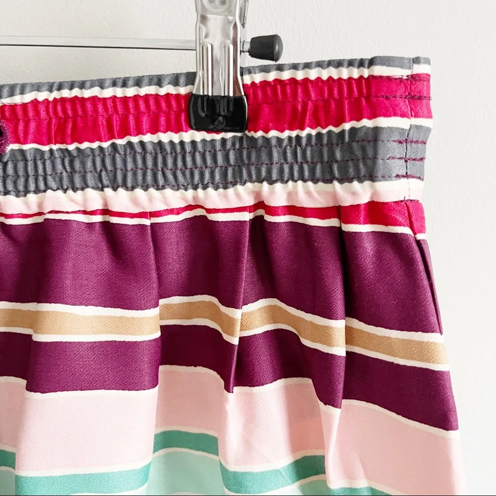 LOFT | Striped Elastic Waist Shorts Sz XS - Image 3