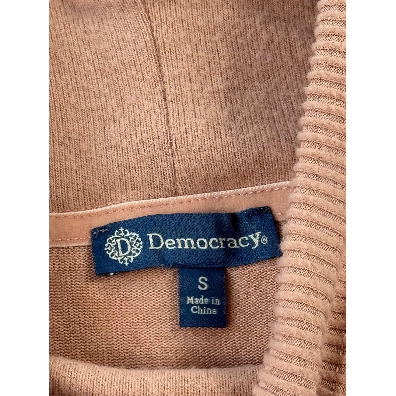 Democracy Pink Cowl Neck Ribbed Sleeve Kangaroo Pocket Pullover Sweater Size S - Image 7