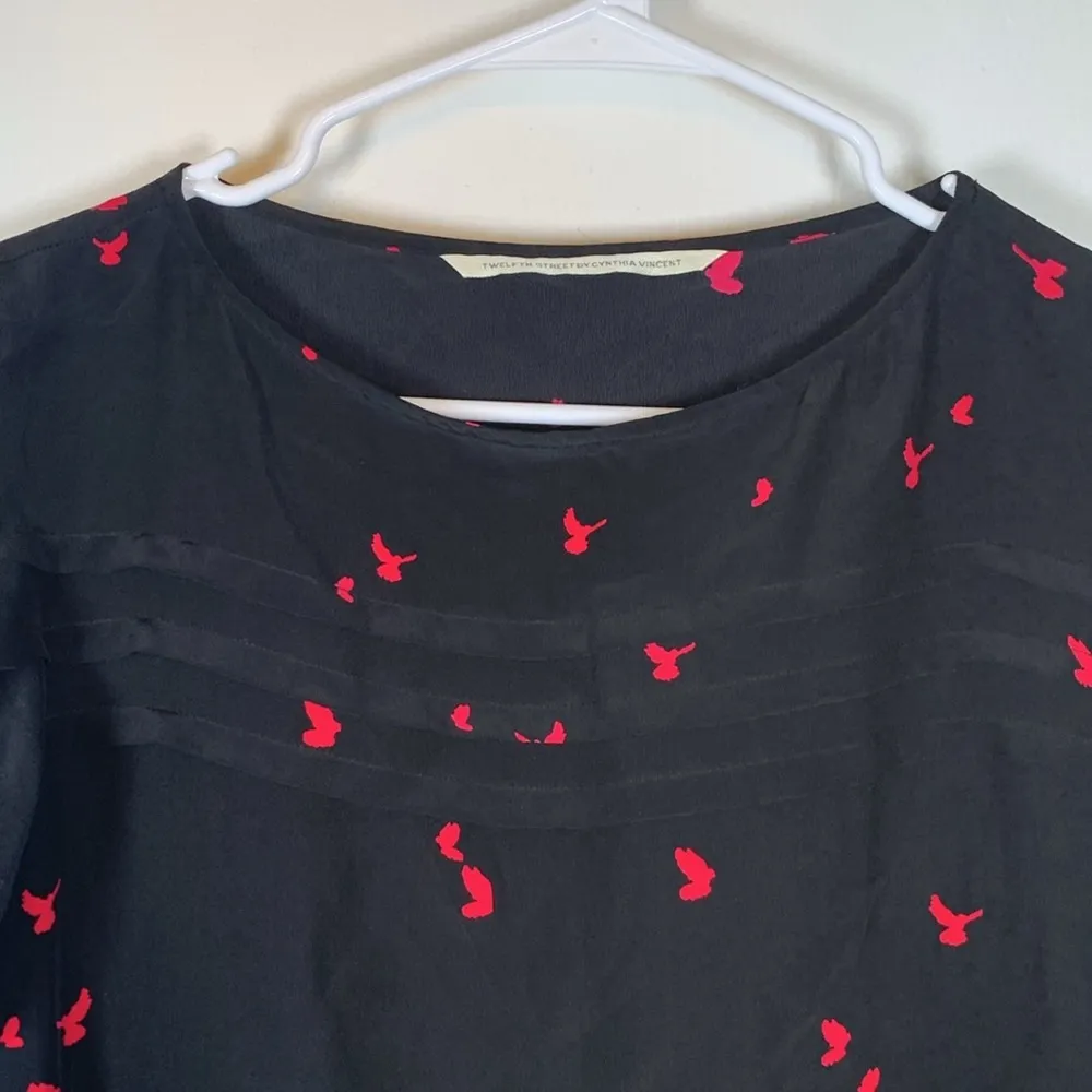Twelfth Street Cynthia Vincent Silk Blouse Black Red Birds Ruffle Sleeves Small - Image 2