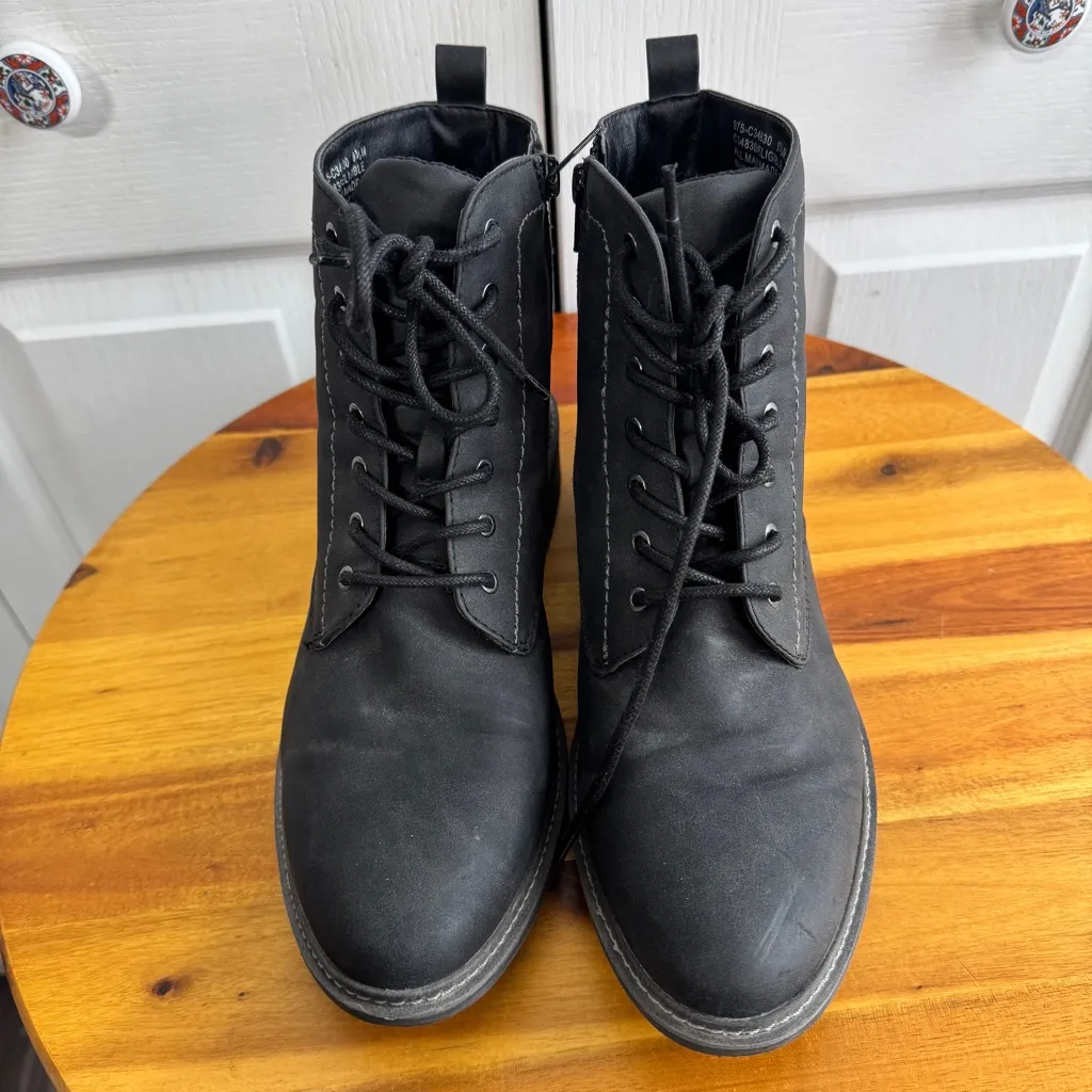 Cliffs Eligible black faux leather ankle booties size 9.5M - Image 5