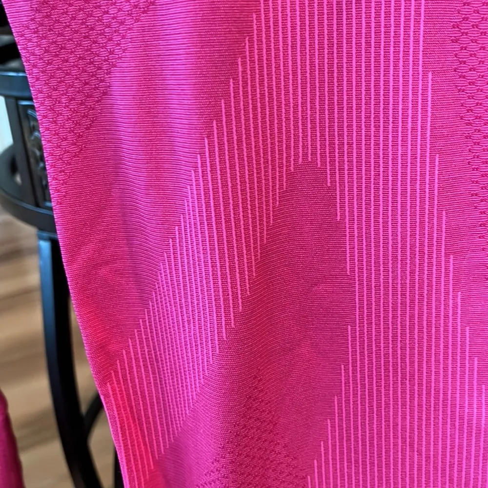 Performance Athletic Leggings Pink Sizzle New Avia Bodymapped Capri Womens Small - Image 5