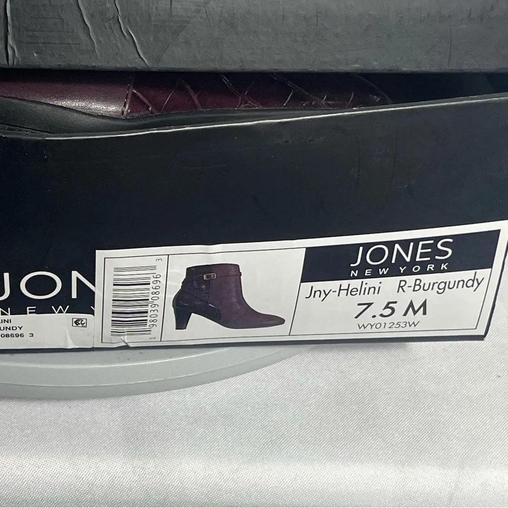 Jones New York Helini Burgundy Croc Strap Ankle Booties 7.5M NIB 3” Heel - Image 10